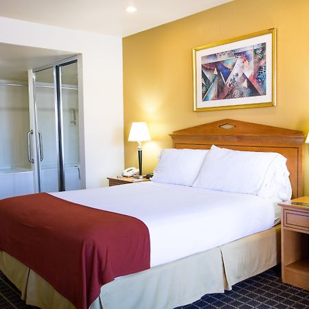 Surestayplus Hotel By Best Western San Jose Central City Екстер'єр фото