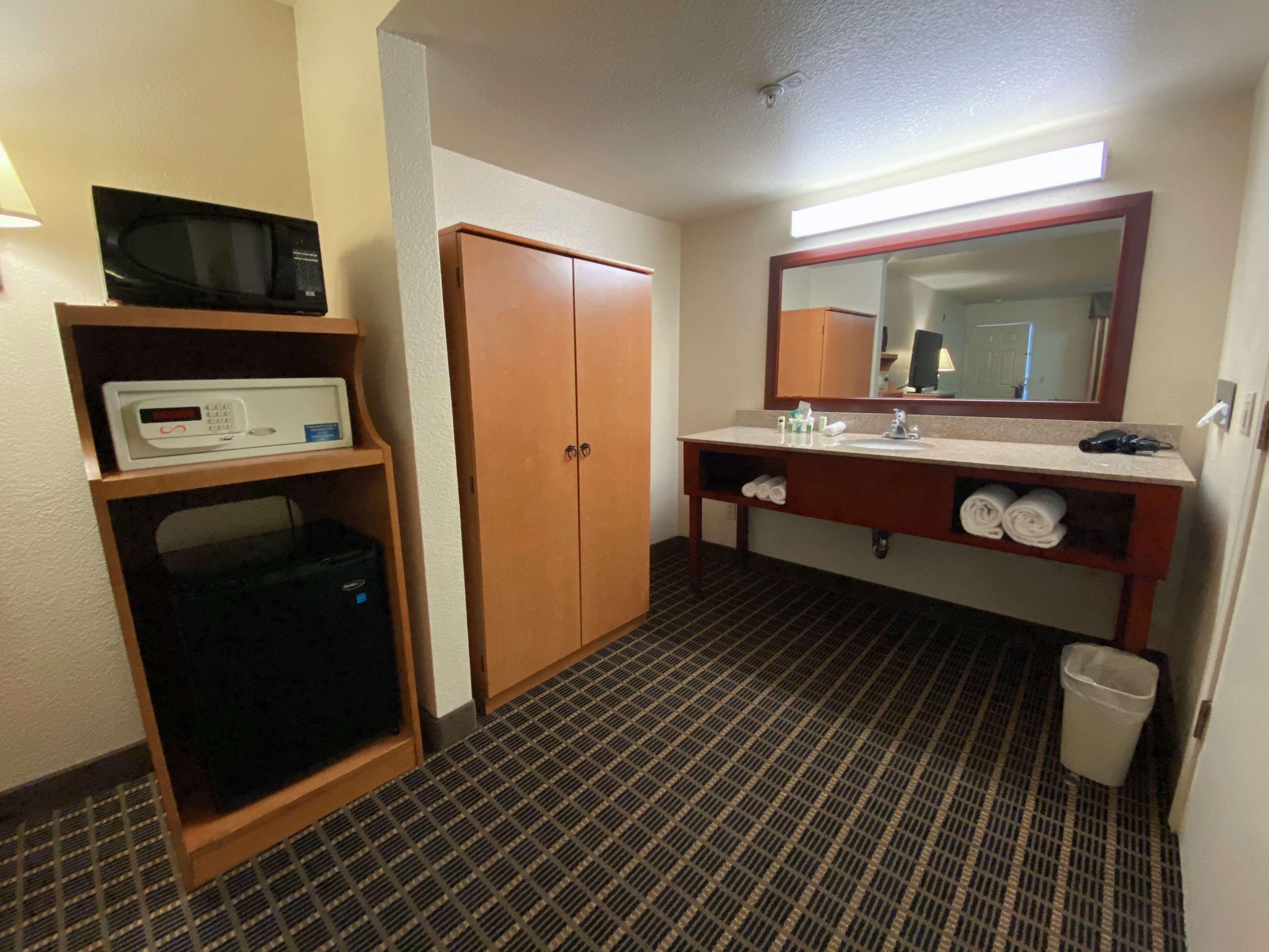 Surestayplus Hotel By Best Western San Jose Central City Екстер'єр фото