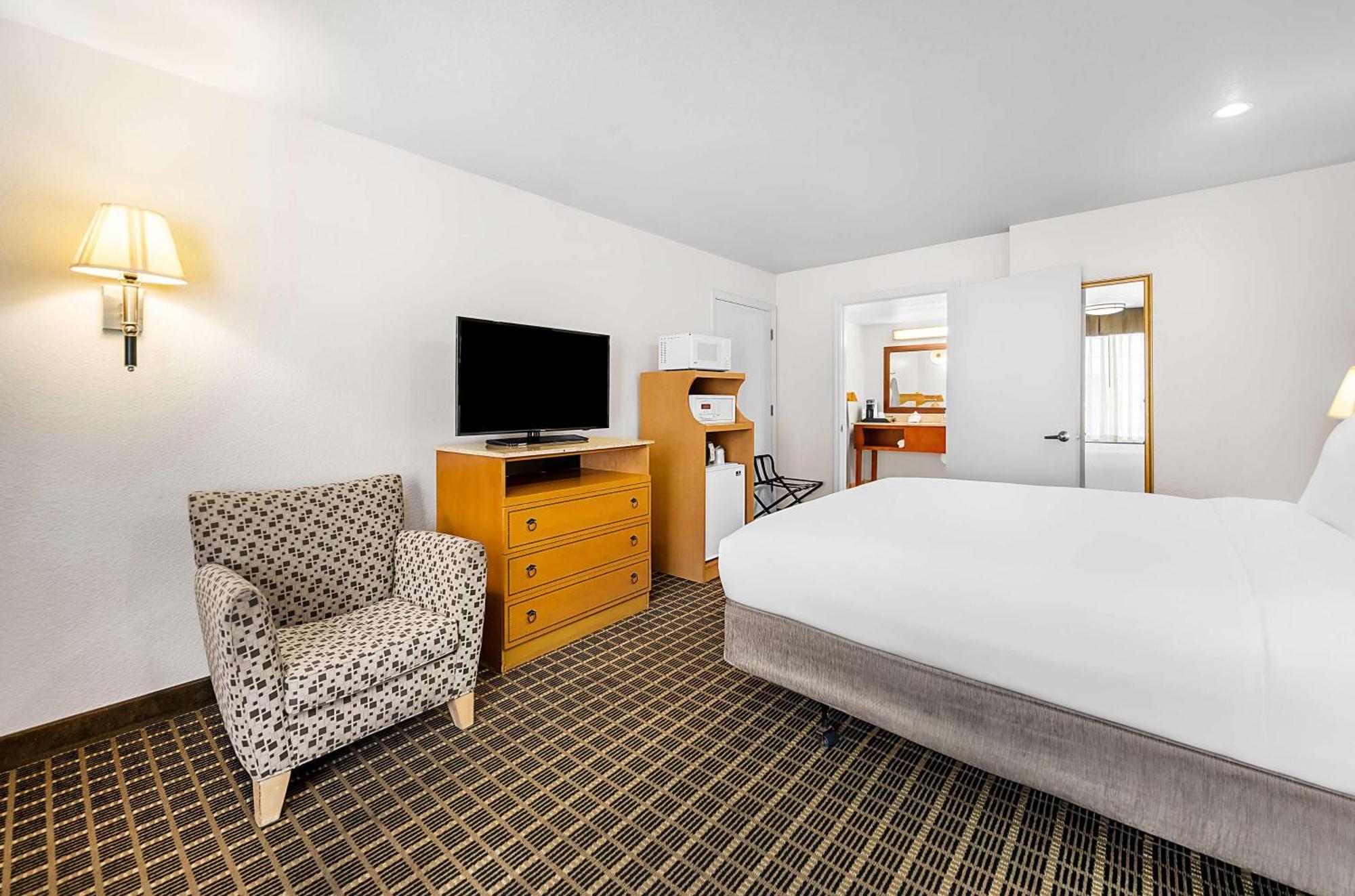 Surestayplus Hotel By Best Western San Jose Central City Екстер'єр фото