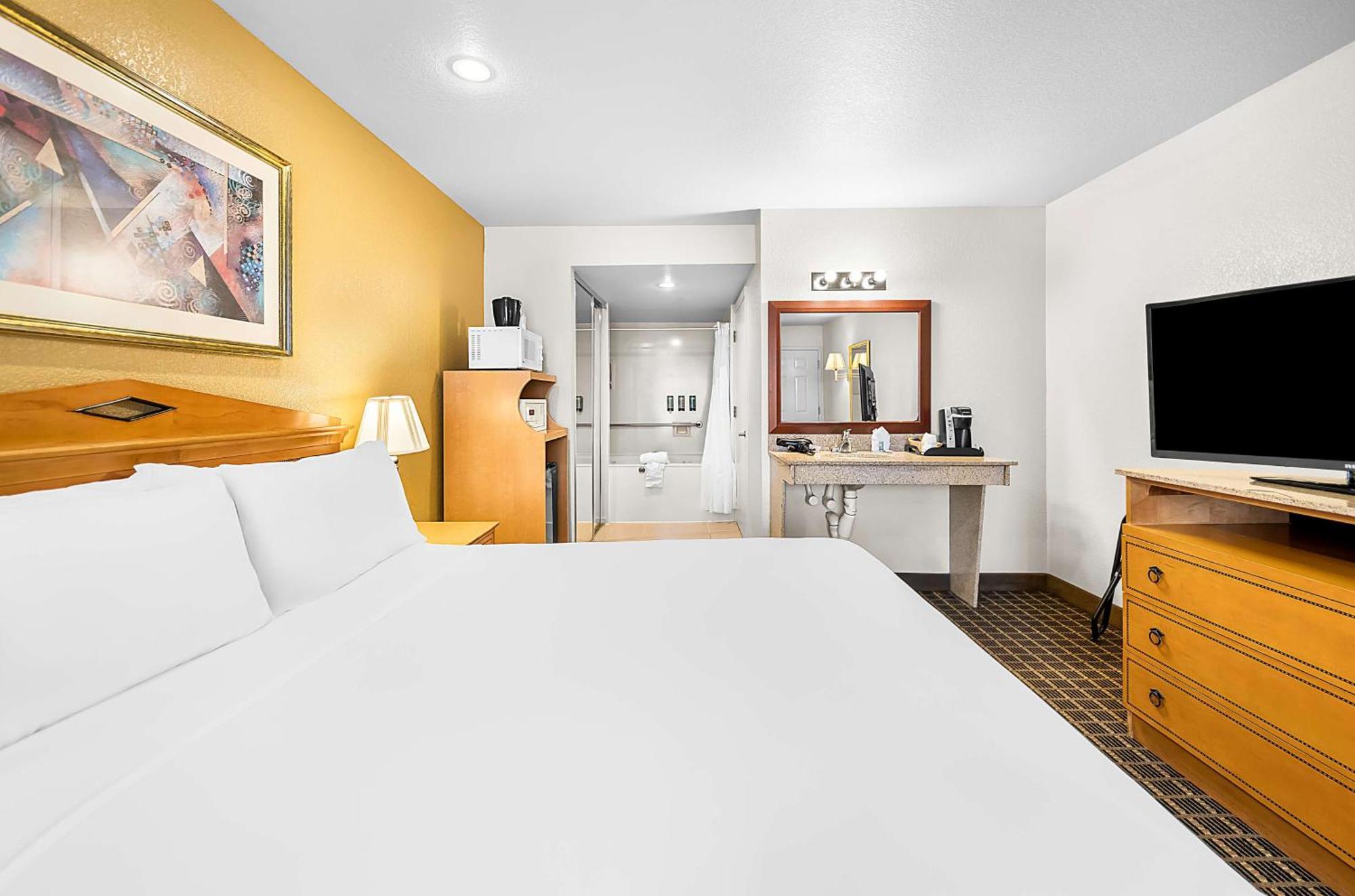 Surestayplus Hotel By Best Western San Jose Central City Екстер'єр фото