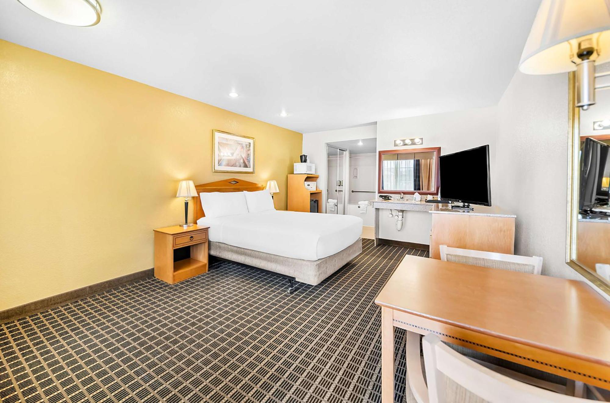 Surestayplus Hotel By Best Western San Jose Central City Екстер'єр фото