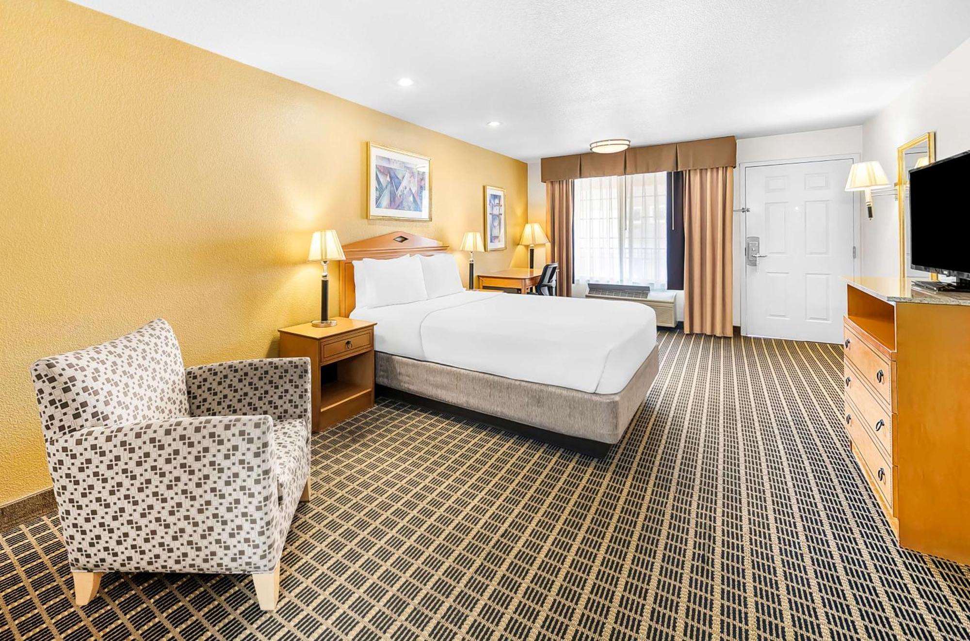 Surestayplus Hotel By Best Western San Jose Central City Екстер'єр фото